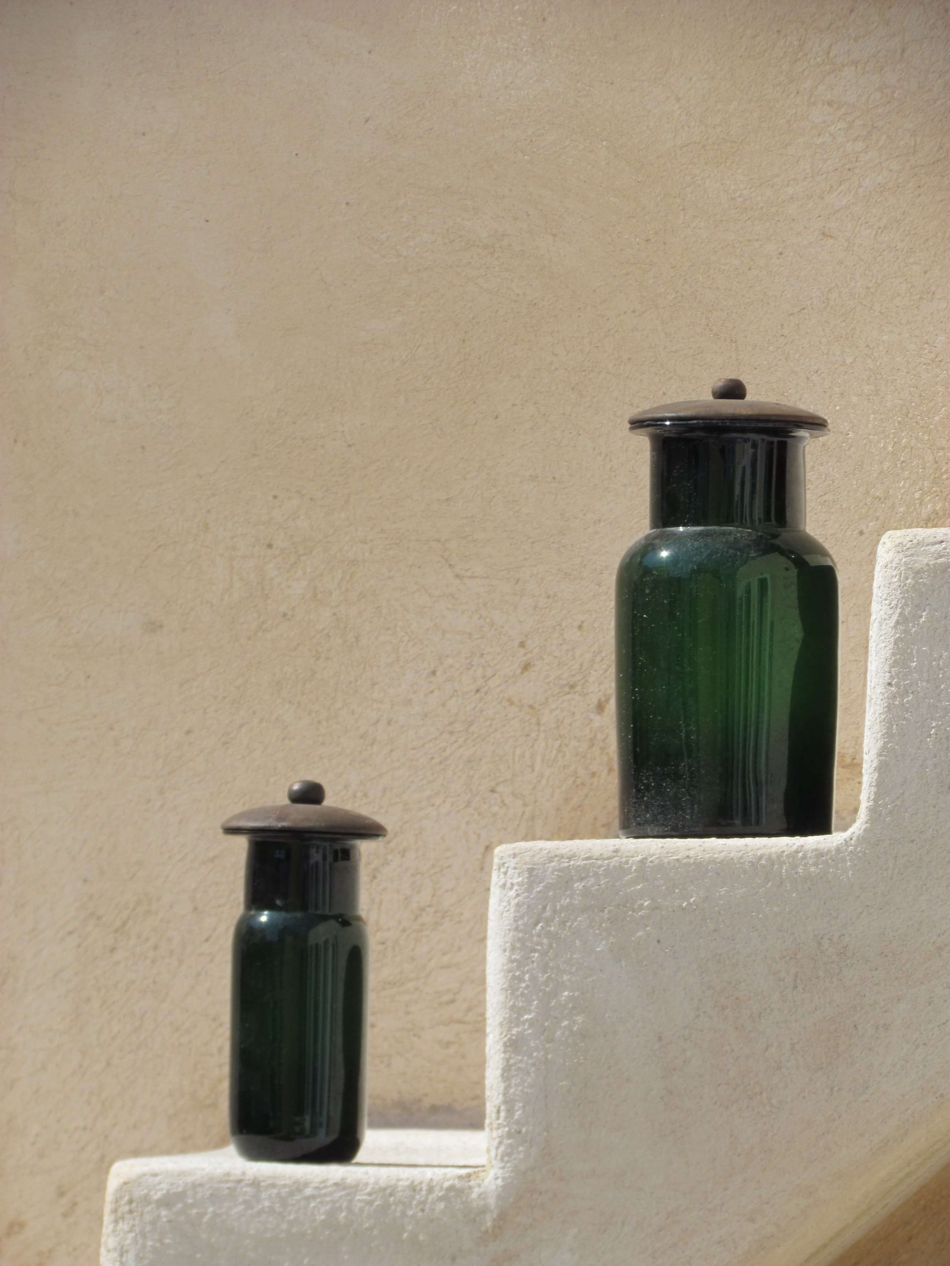 Fullscreen Fashion Sun Glass Vase Green Ceramic Shelf