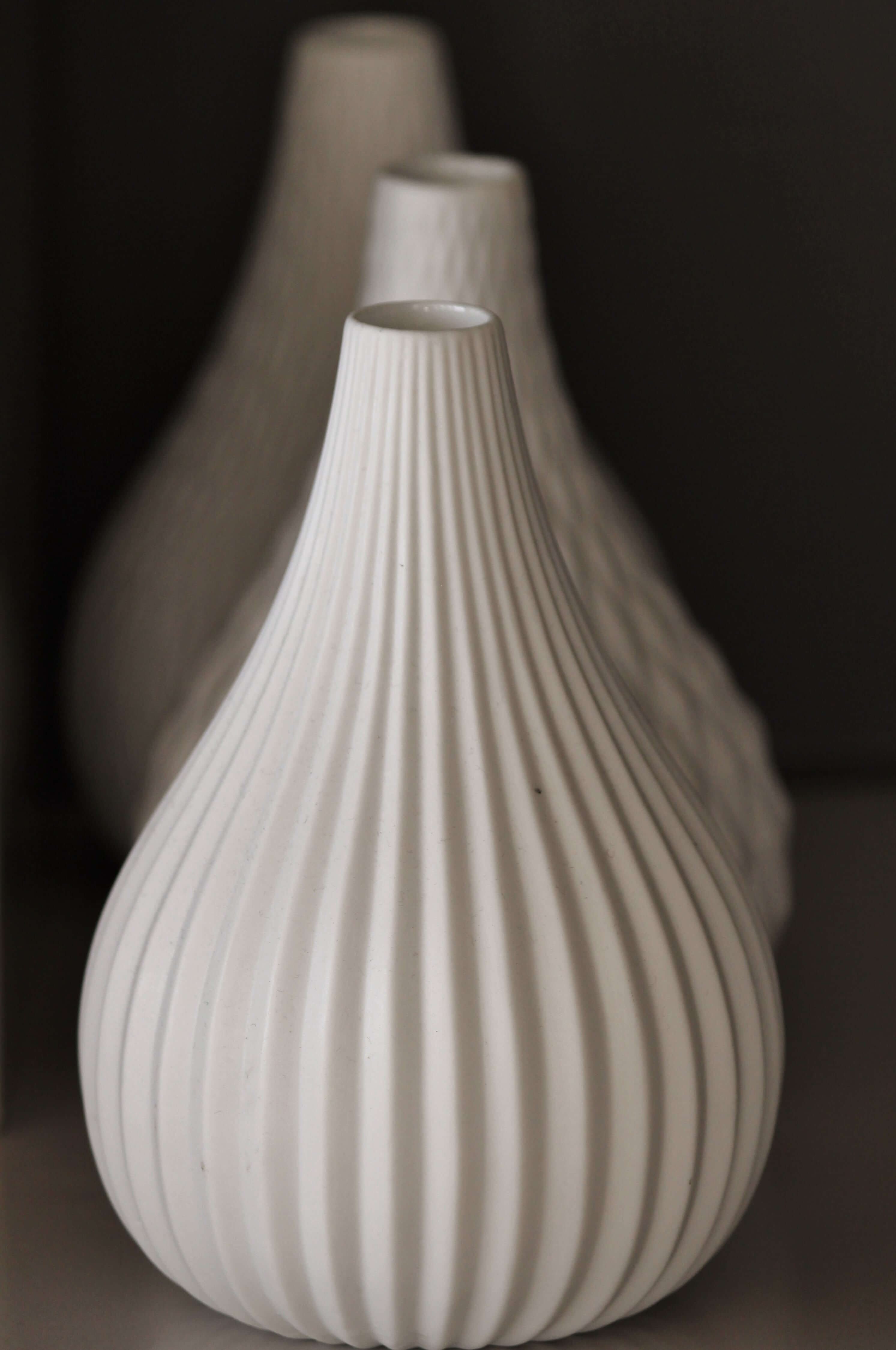 Fullscreen Fashion White Vase Decoration Pattern Ceramic Lamp