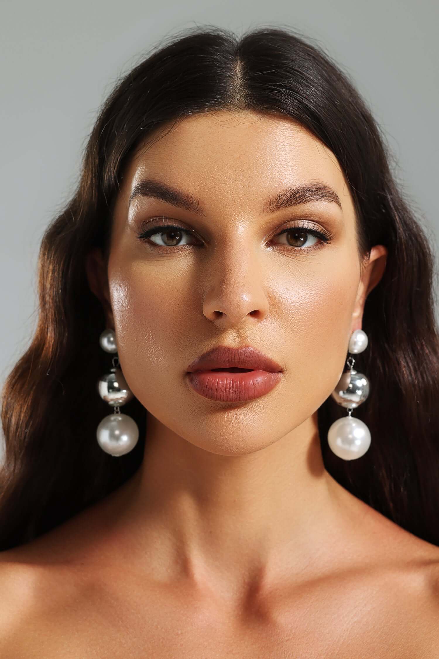 kaidi metallic pearls earrings 3 1.jpg kaidi metallic pearls earrings 3 1.jpg