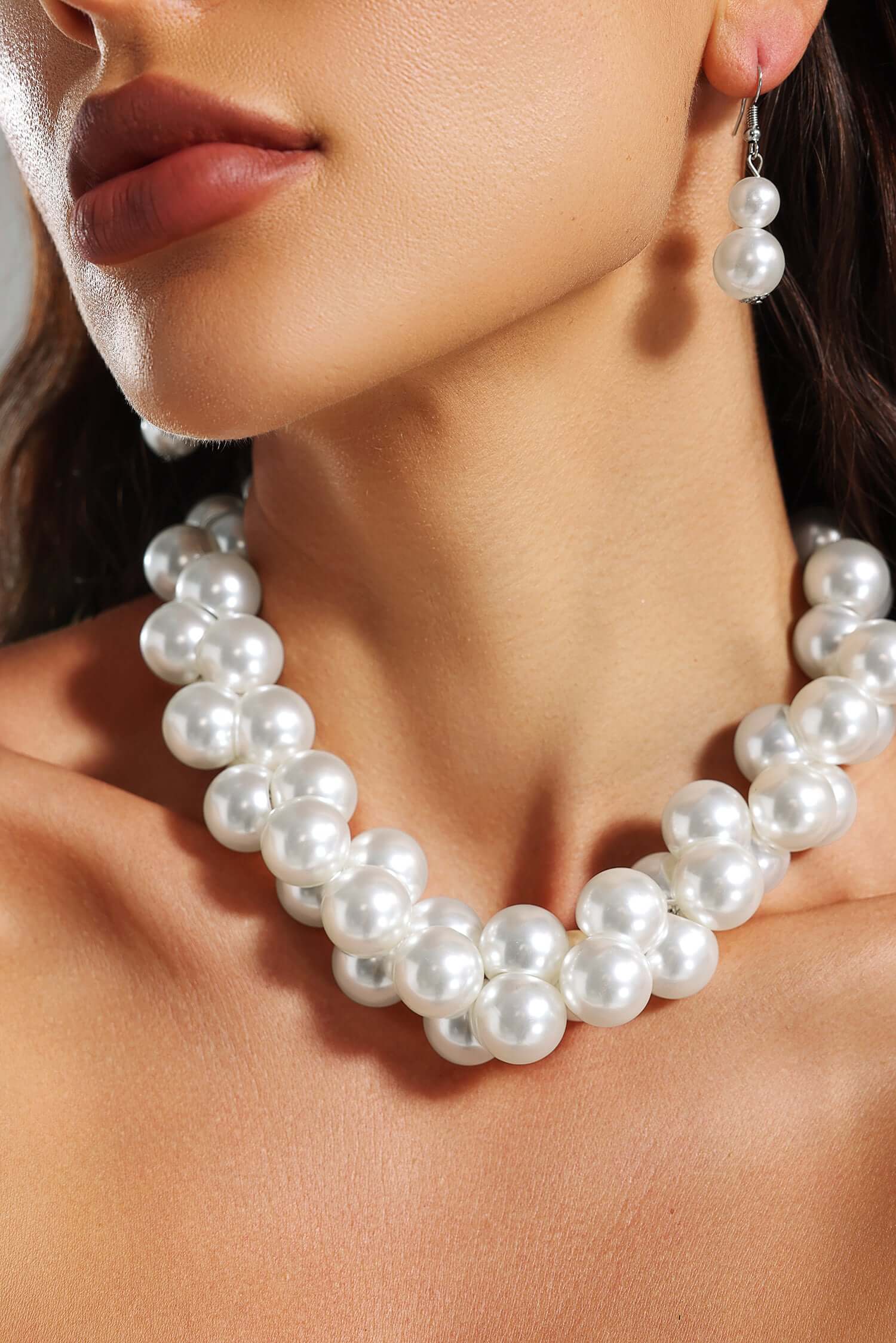 kassy big sized pearls necklace 2 1.jpg kassy big sized pearls necklace 2 1.jpg