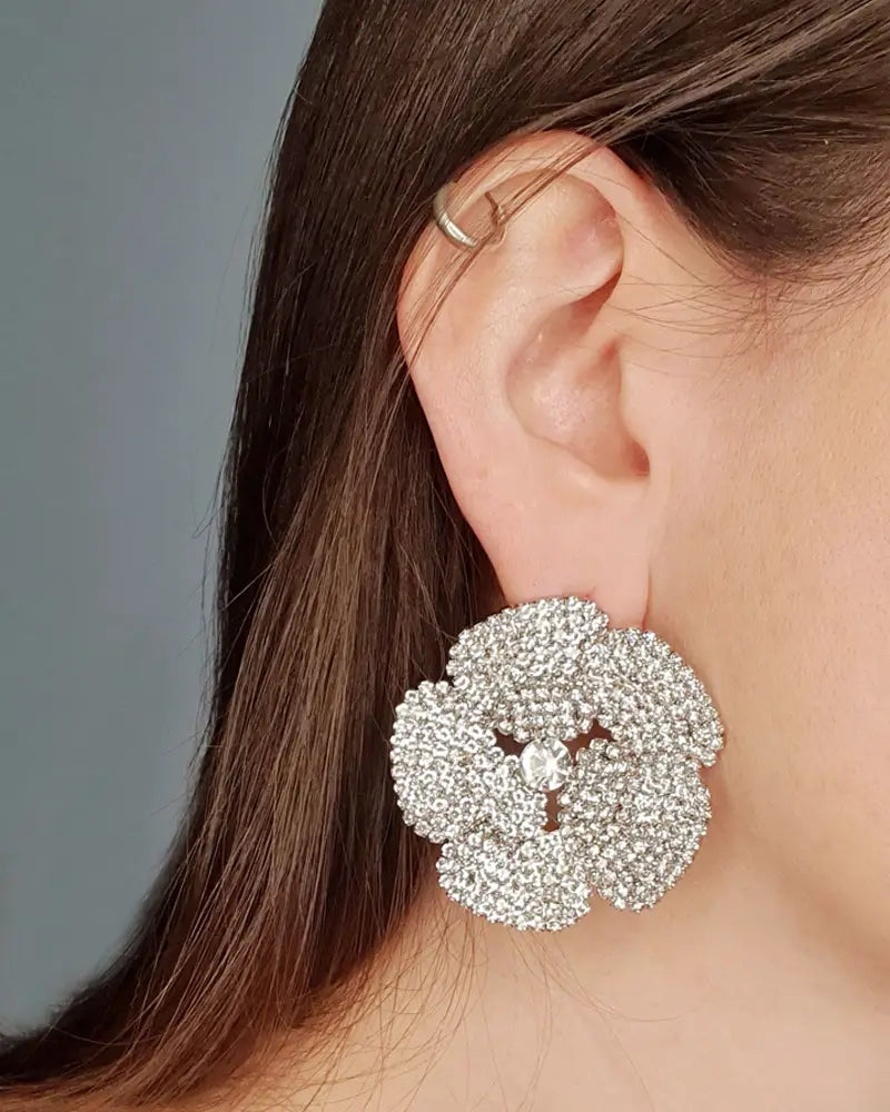 brinco flor de strass grande nicoleta 41 c0d5044a658a4a66df16178253088575 1024 1024 1.jpg brinco flor de strass grande nicoleta 41 c0d5044a658a4a66df16178253088575 1024 1024 1.jpg