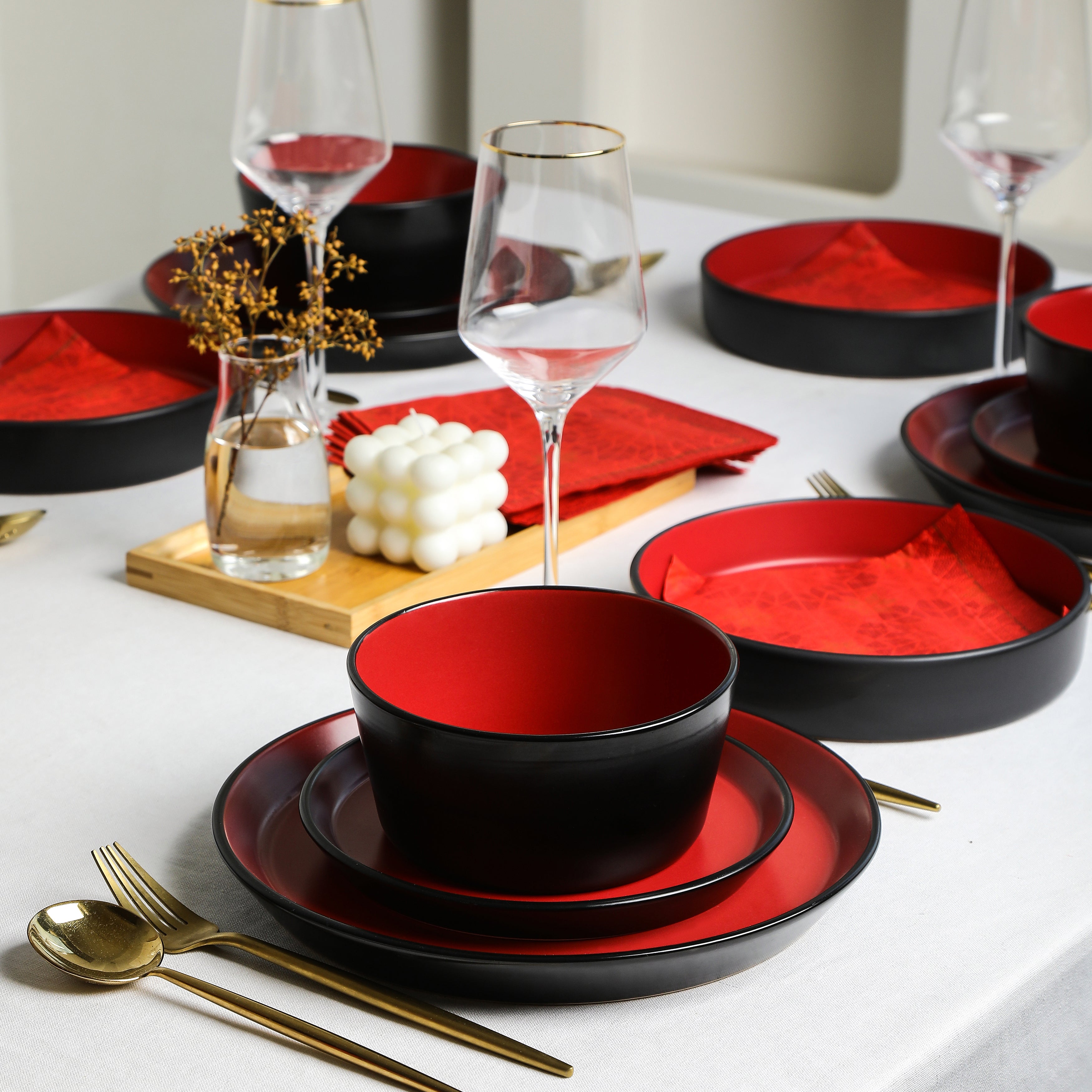 monxra stoneware dinnerware set with pasta bowls red and black